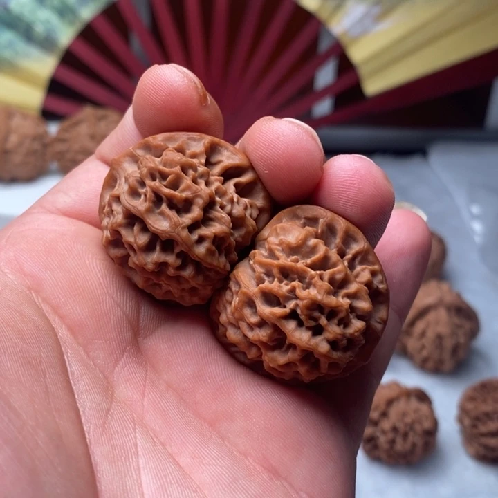 国***典把件文玩核桃34尺秦闷