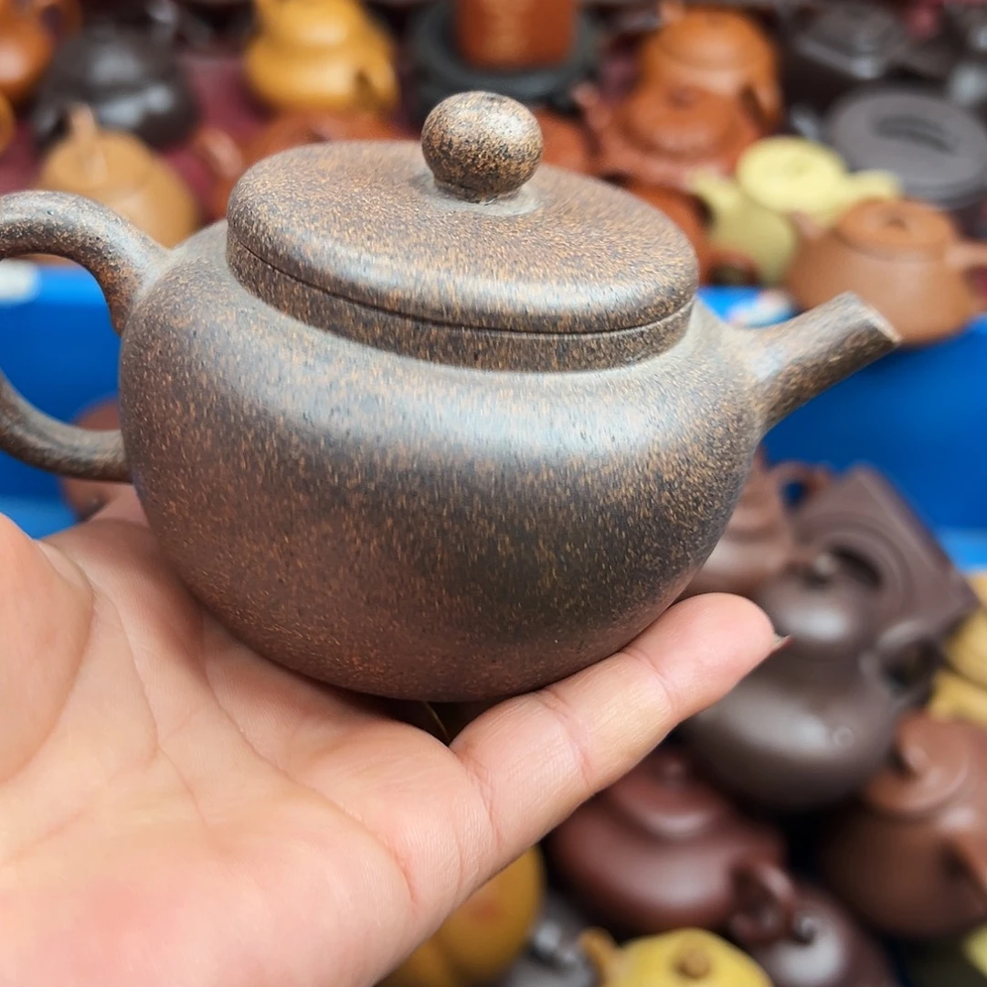 紫砂茶壶紫砂的………………………………