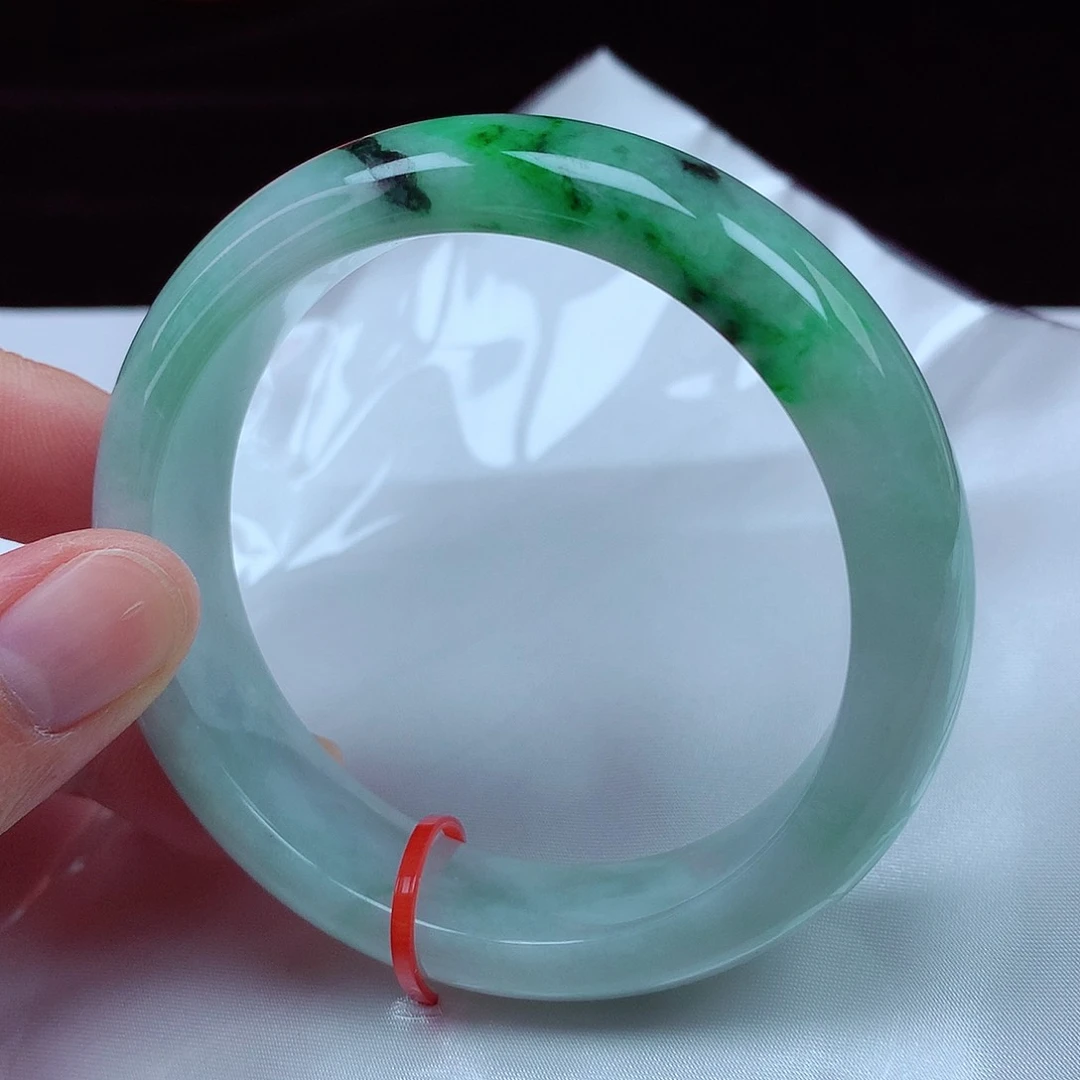 翡翠手镯未镶嵌58-59圈