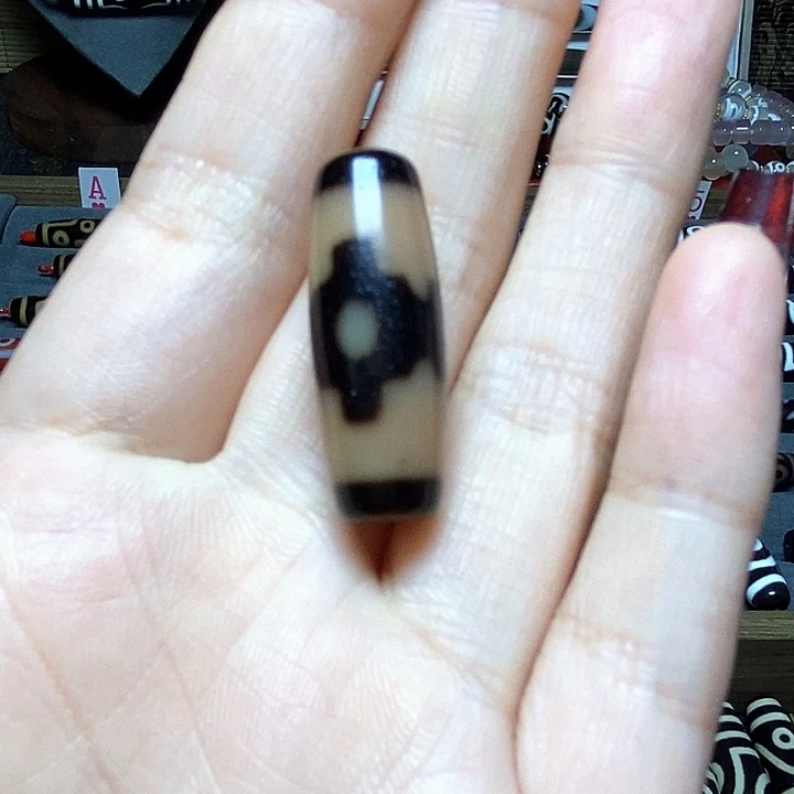 半***茶玛瑙/玉髓（覆膜）未镶嵌颈饰