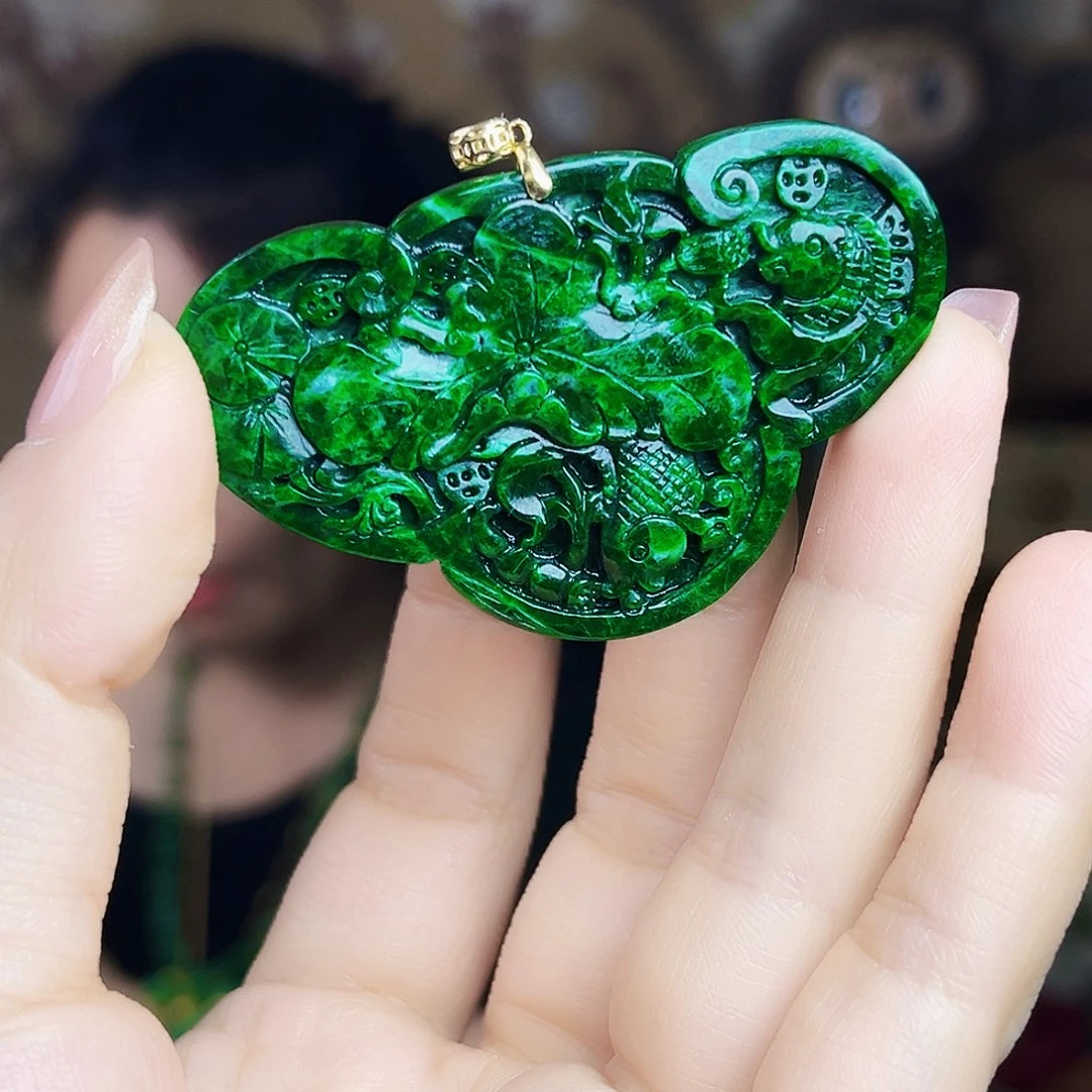 翡翠18K金镶嵌颈饰多样性