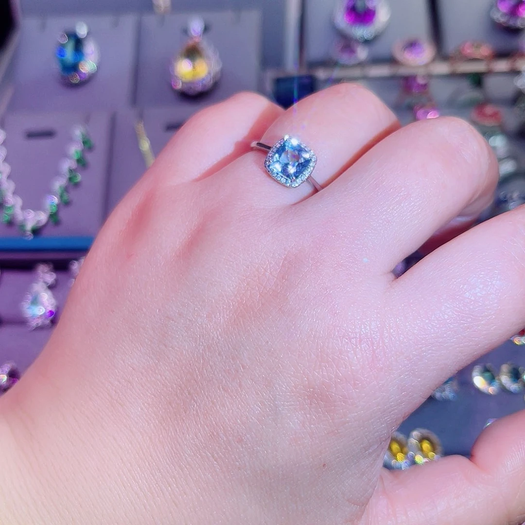 银S925镶嵌戒指托帕石