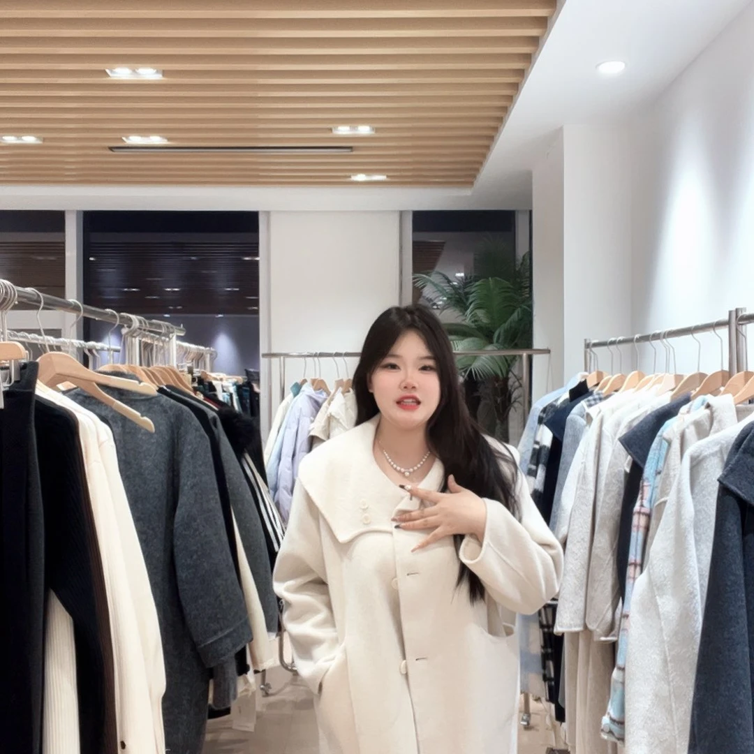 5802 偏远地区不包邮杏色180斤左右