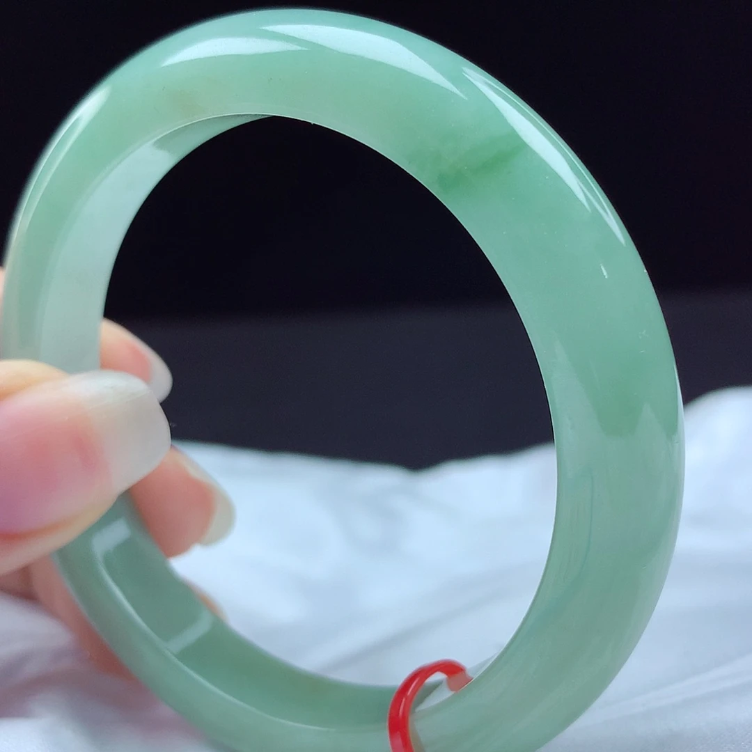 未镶嵌手镯翡翠95483，