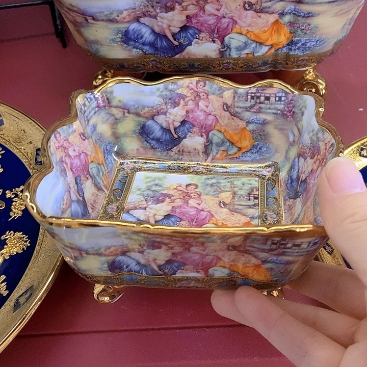 微瑕………………………………小