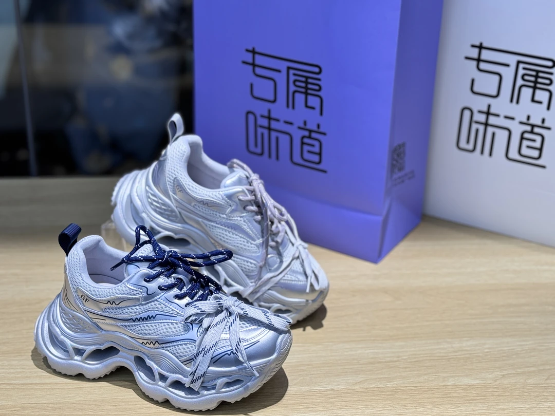 新款厚底增高老爹鞋女百搭休闲运动鞋小个子松糕底320