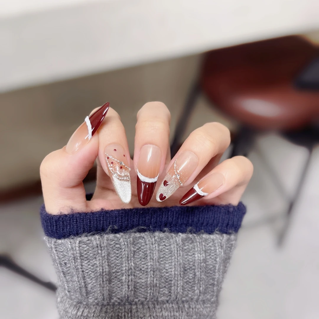 【栗子奶冻】长杏仁猫眼穿戴甲高级感带钻轻著显白手工美甲贴片新款