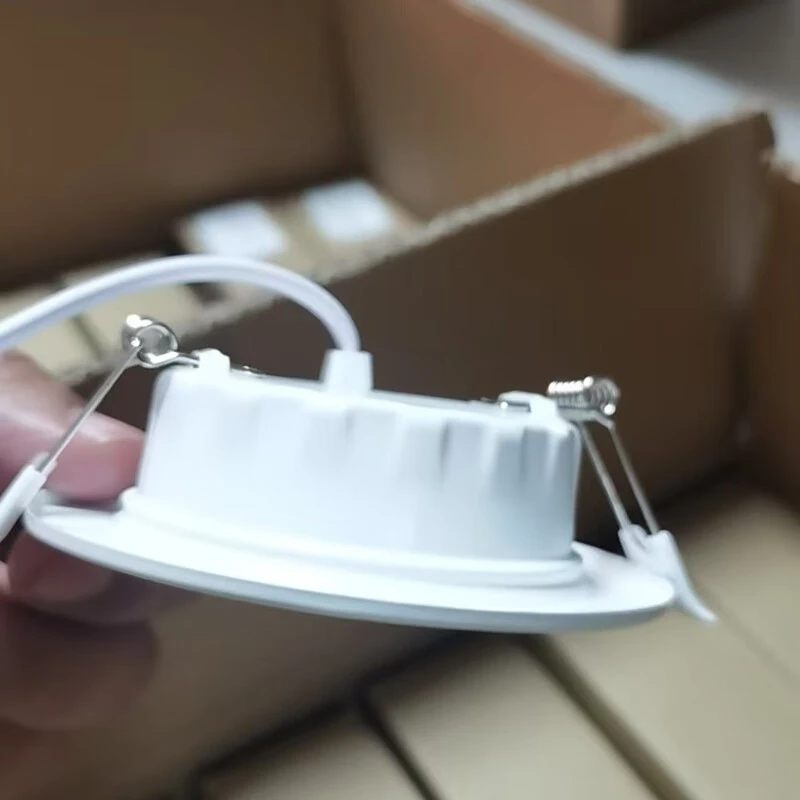 LED一体筒灯 3.5寸 9W 白光 6000K 开孔尺寸90-100mm