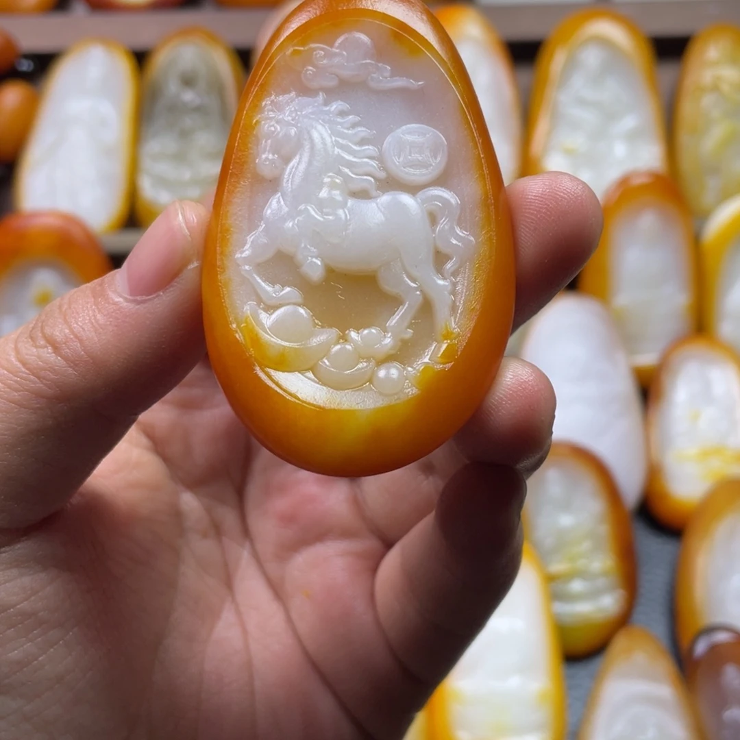 好***见和田玉未镶嵌颈饰