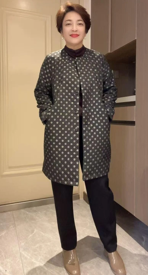 5918秋季新款圆点中长款风衣