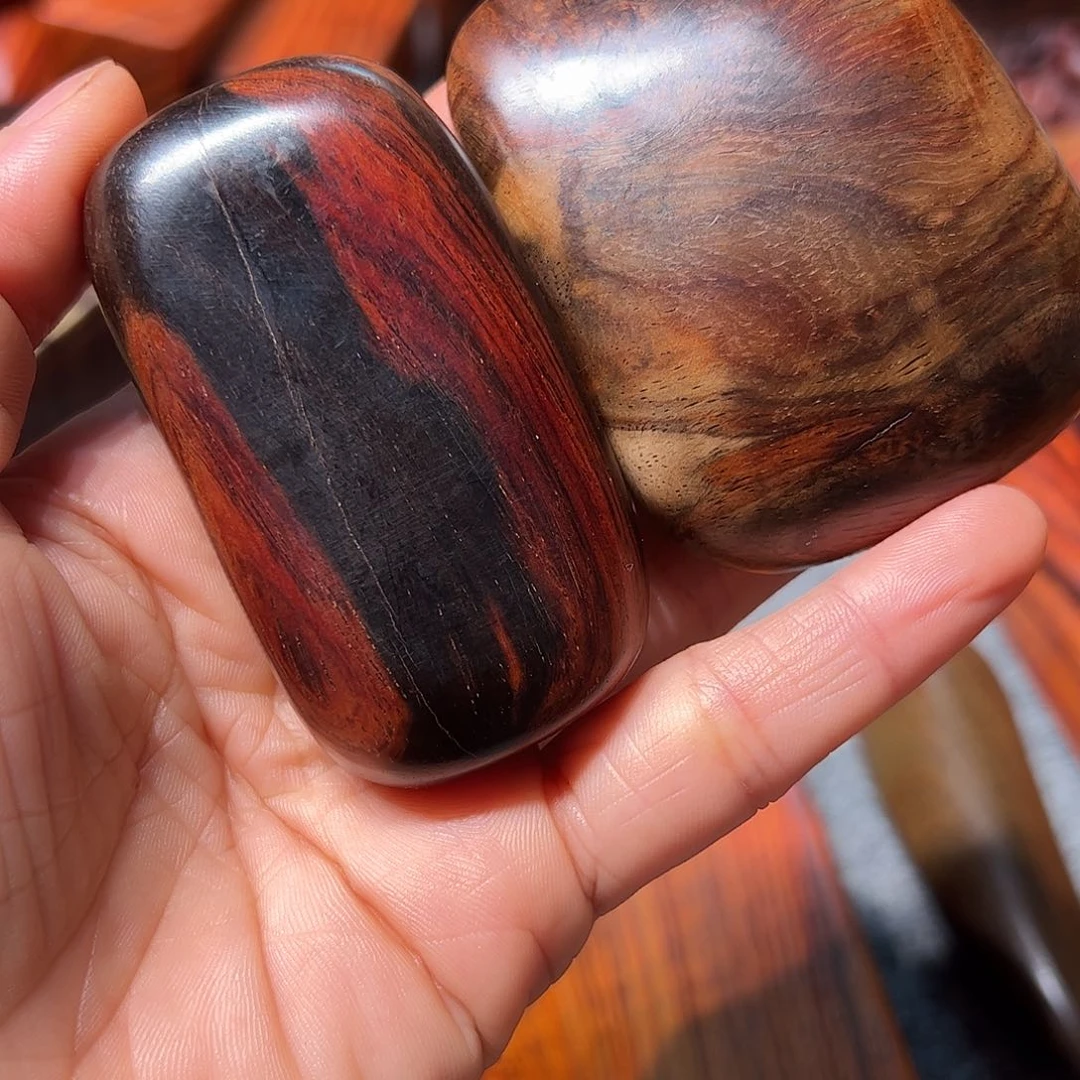 交趾黄檀（大红酸枝）浩**理