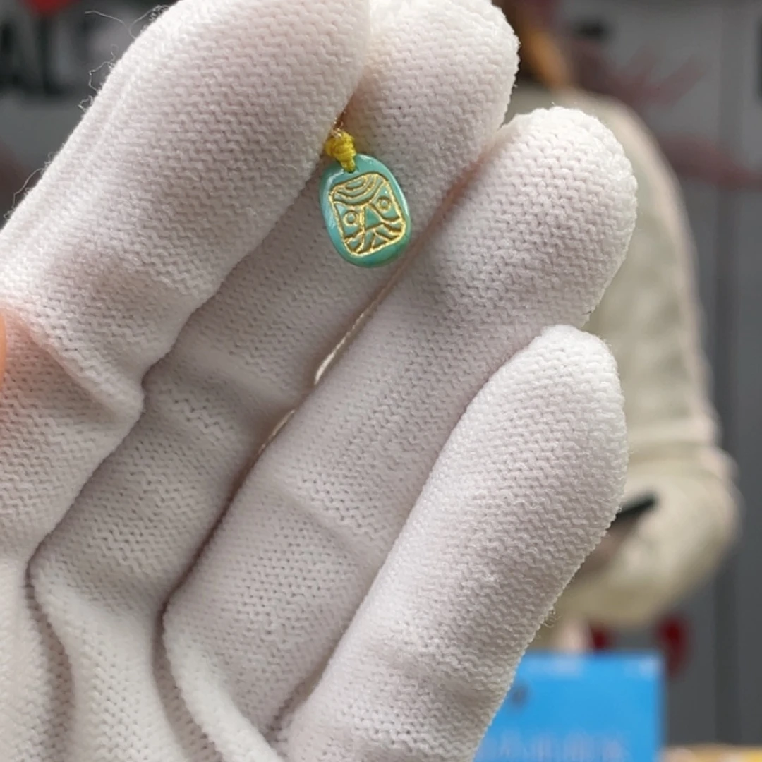 绿松石未镶嵌挂件