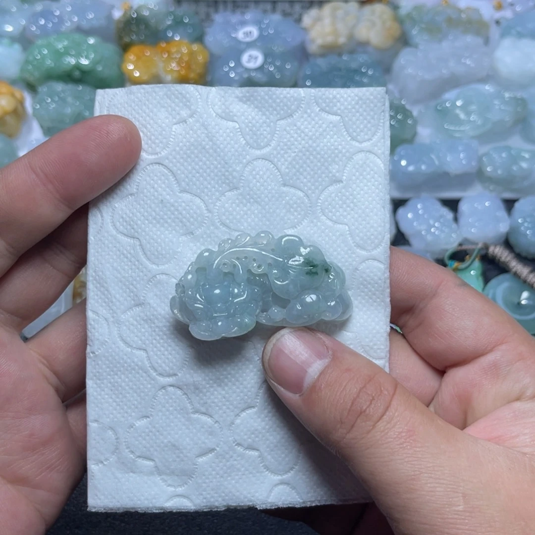 *****翡翠未镶嵌颈饰天然