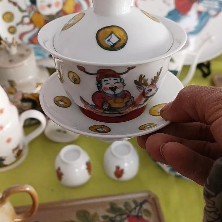 盘多**余景德镇手绘釉下彩手绘