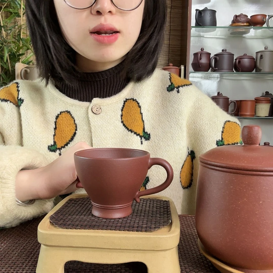 紫砂茶杯玉笠手把主人杯一个120CC左右