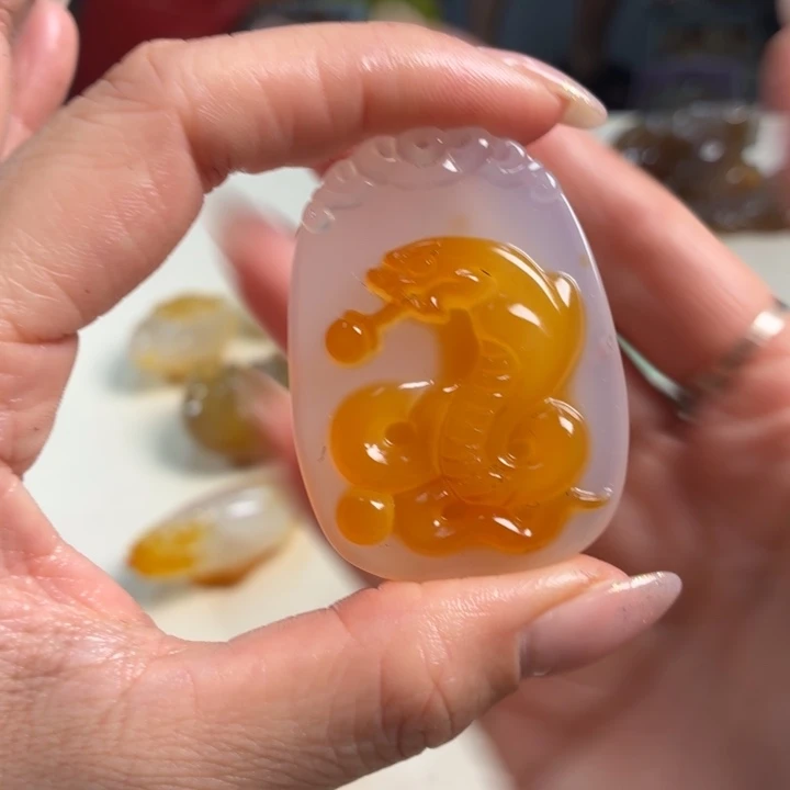 玛瑙/玉髓未镶嵌吊坠(不含链)