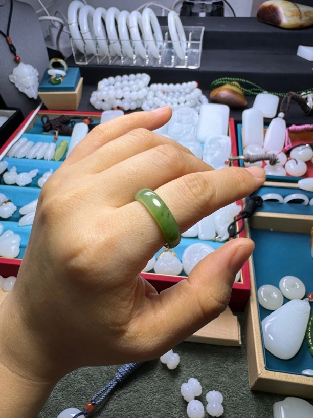 俄罗斯碧玉戒指女款男款