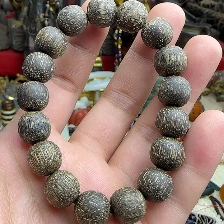 白玉菩提吊坠时***。精品