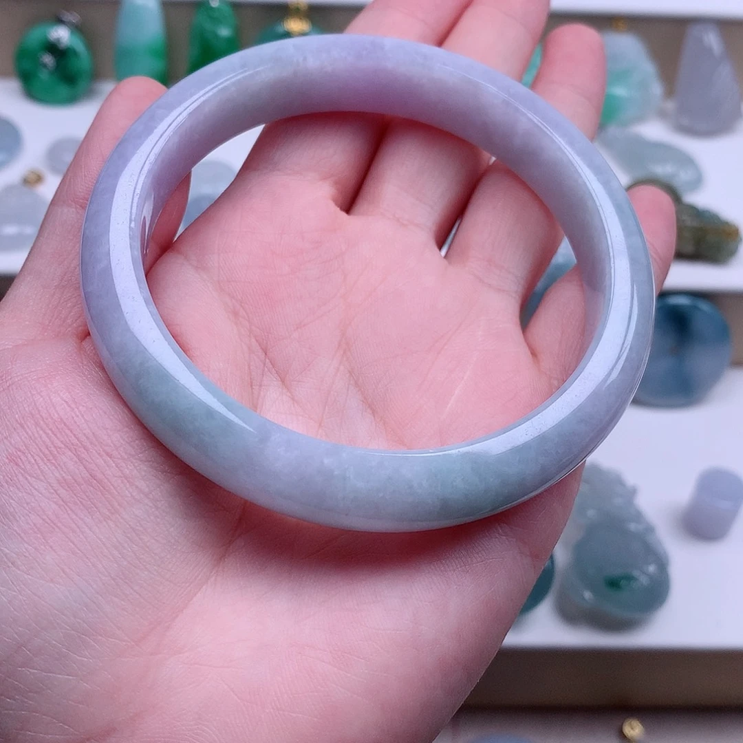 小****翡翠未镶嵌颈饰翡翠888