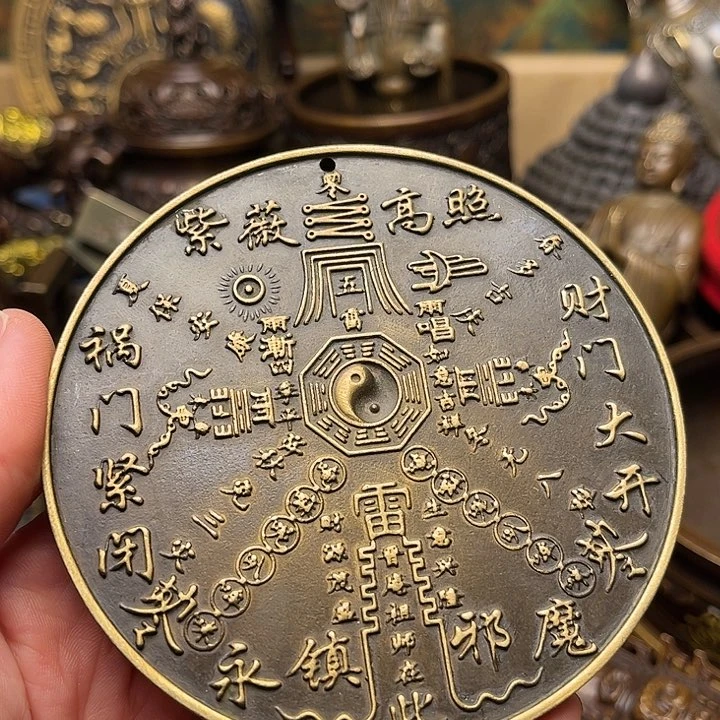 精美铜器批发档口
