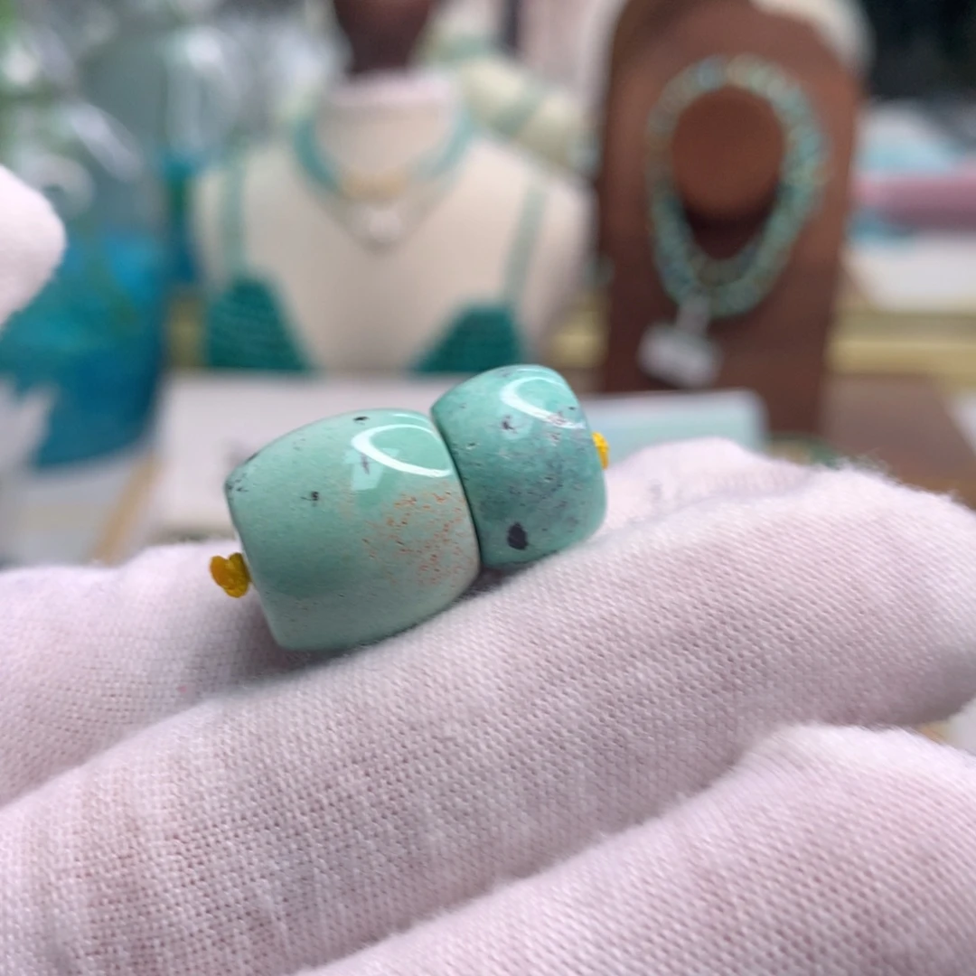 绿松石未镶嵌饰品