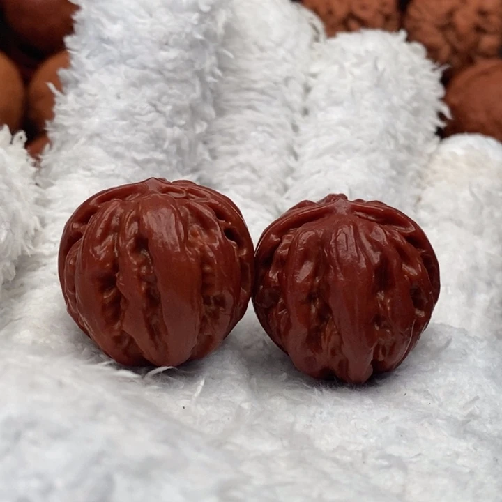 核桃精品文玩核桃手捻金瓜