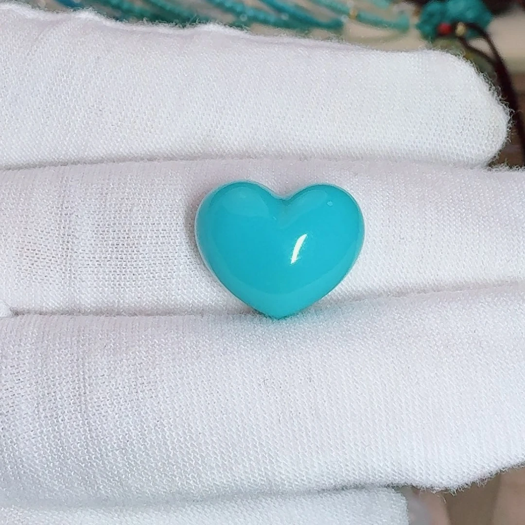 绿松石未镶嵌珠宝奇石玉华屁桃