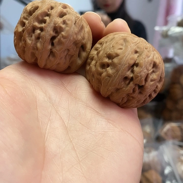 文玩核桃把件42平谷元宝尖黄