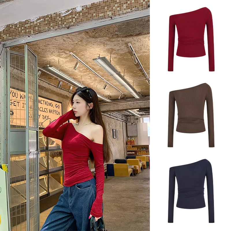 Moses Queen/魔西女王红色斜肩辣妹长袖T恤女秋显瘦露肩斜领上衣