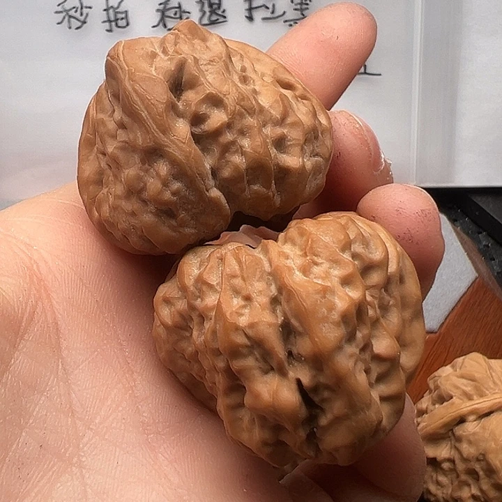 李***文玩核桃吊坠蛤蟆