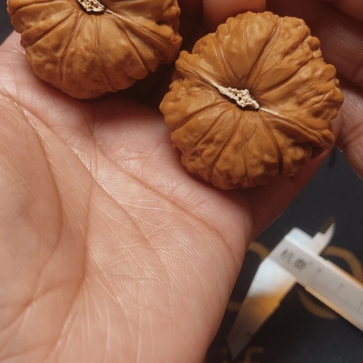 文玩核桃吊坠文玩12