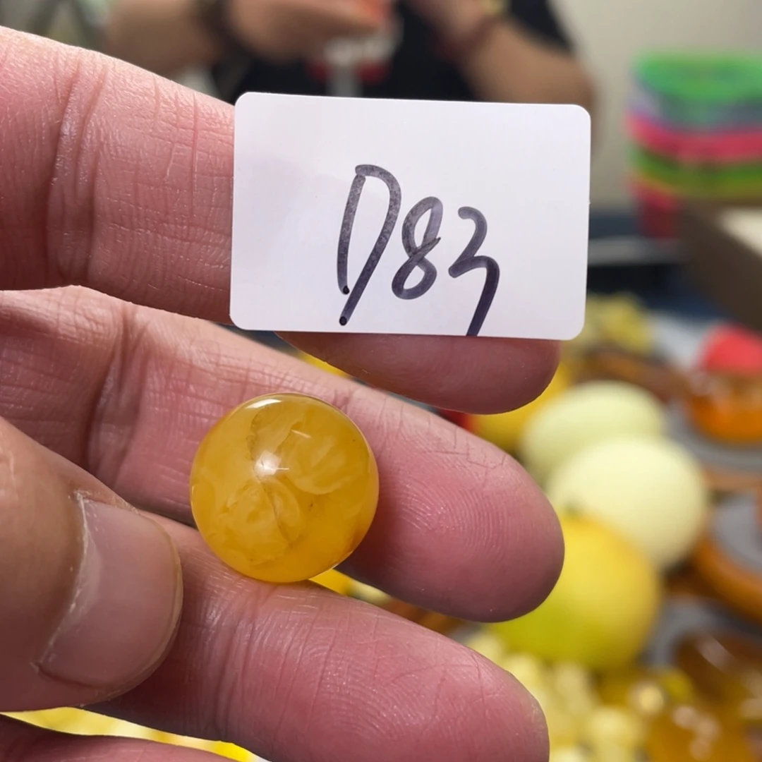 手链琥珀未镶嵌多样性发，发其中一件