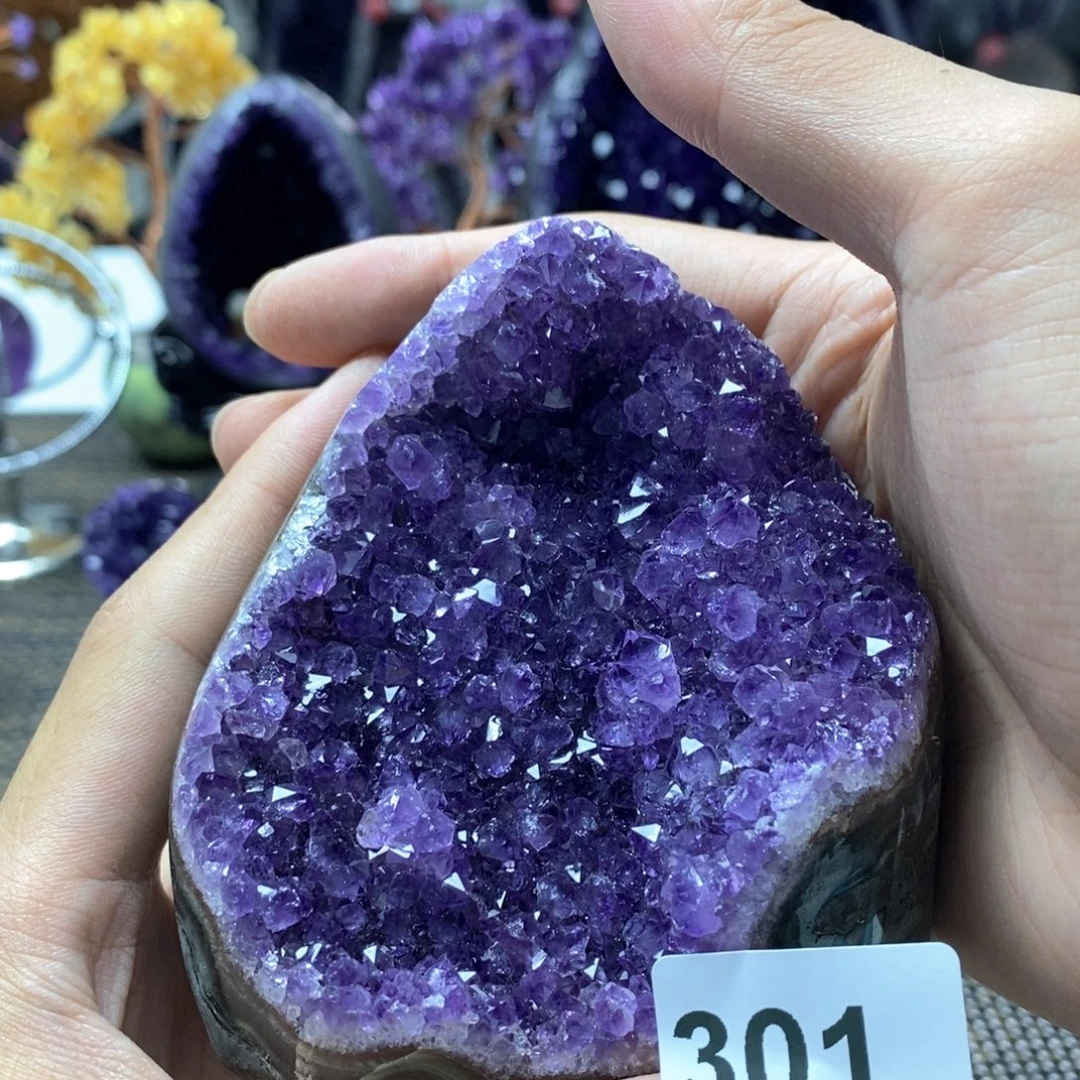 紫晶大型摆件（非配饰）未镶嵌