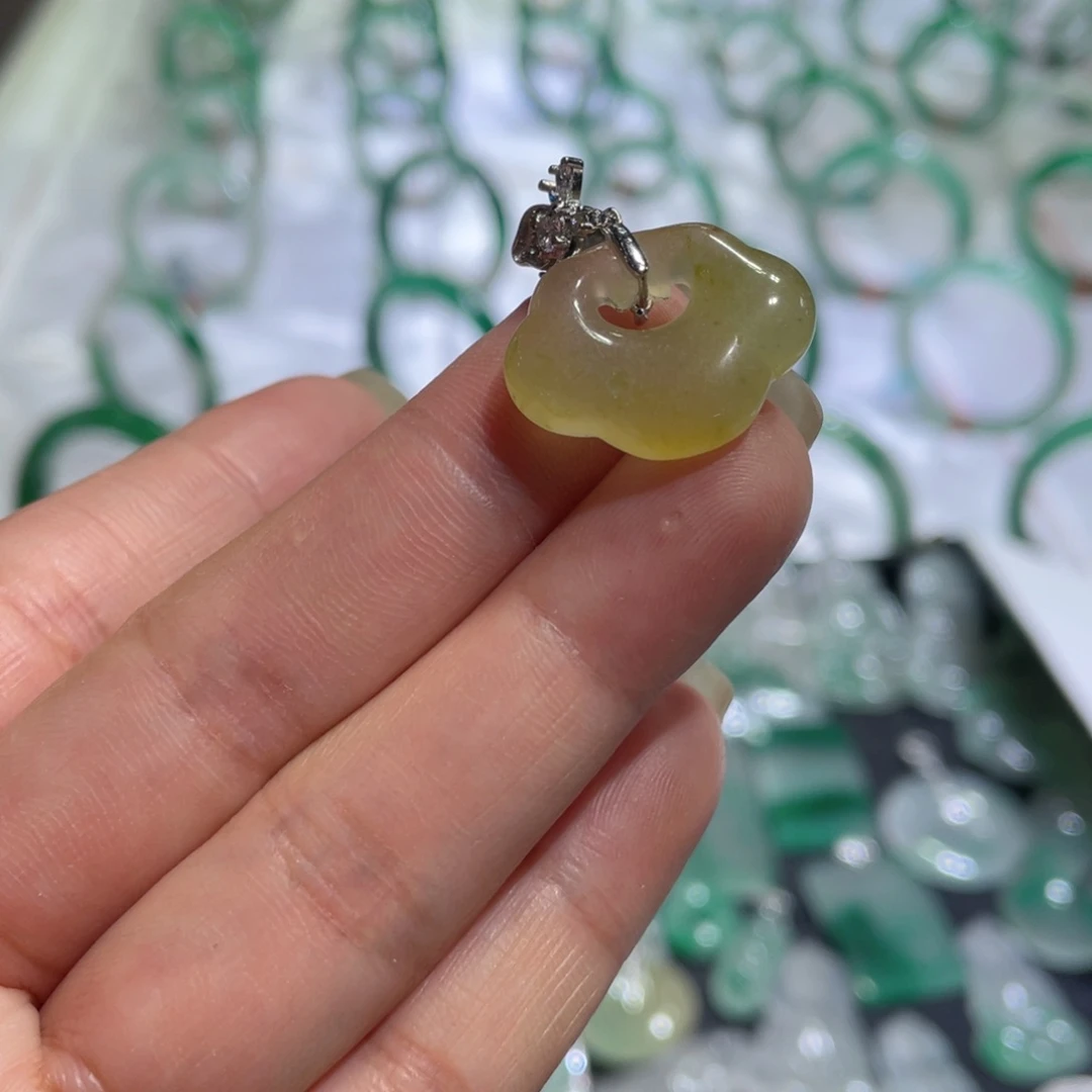 石英质玉银S925镶嵌颈饰