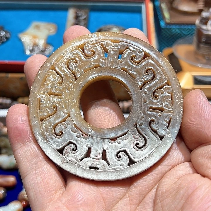 和田玉挂件未镶嵌薄**主