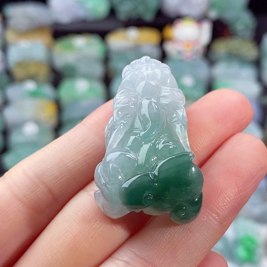 颈饰未镶嵌翡翠天然