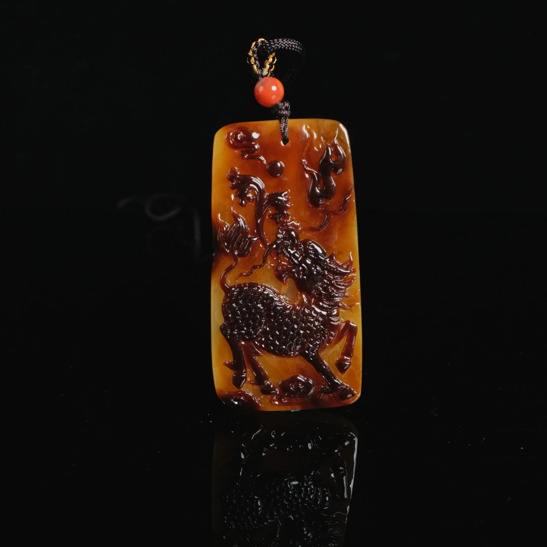 DY-M6401 俏色巧雕-麒麟 21.76g