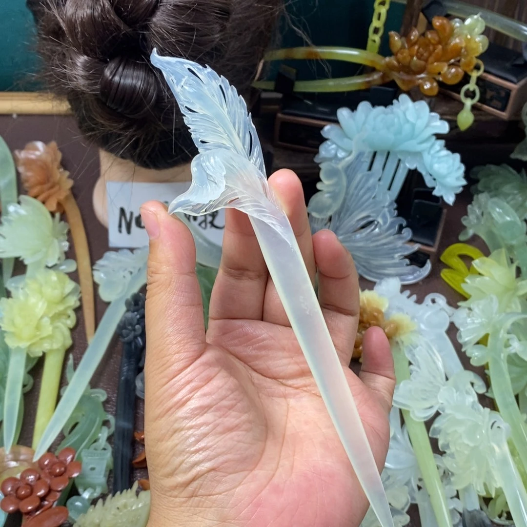 郎***巍未镶嵌蛇纹石玉发饰