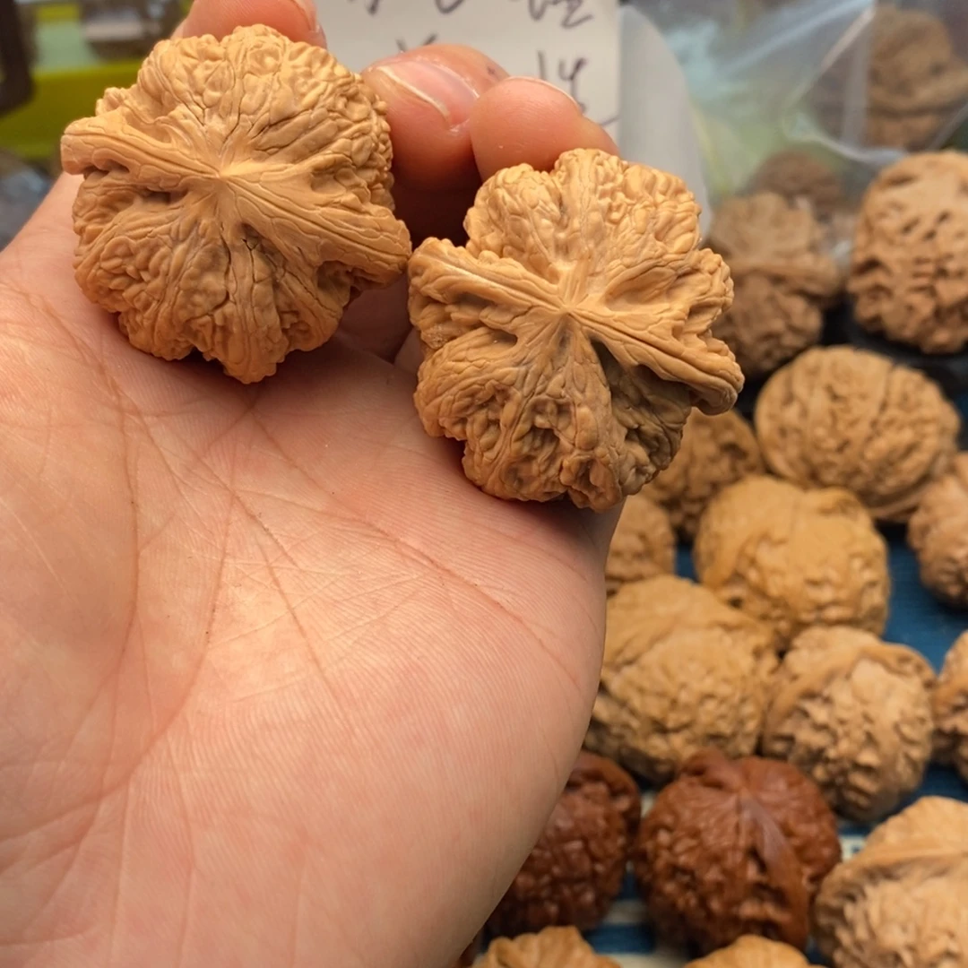 ^***油吊坠文玩核桃粗筋