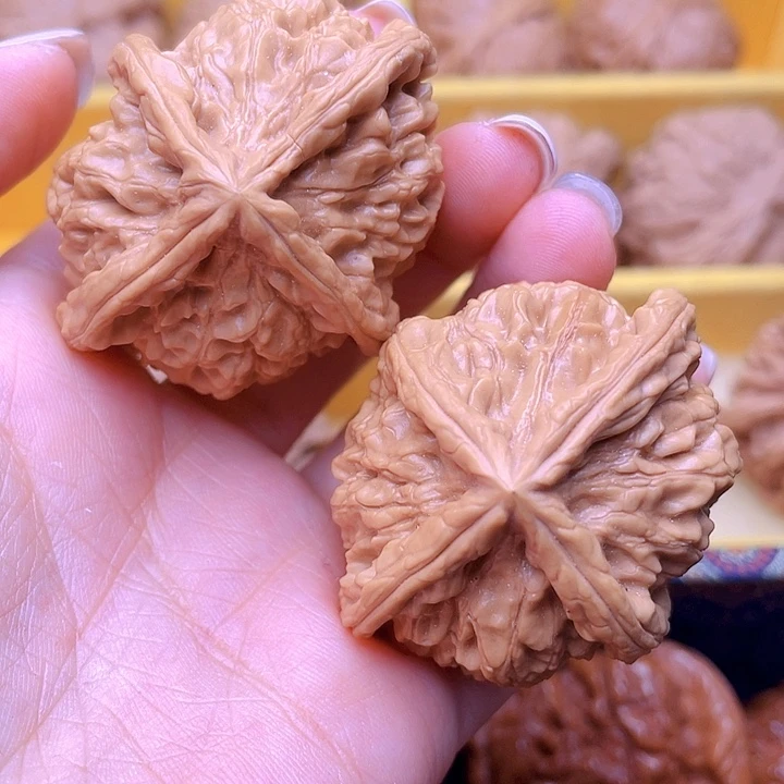 把件文玩核桃文玩核桃四棱