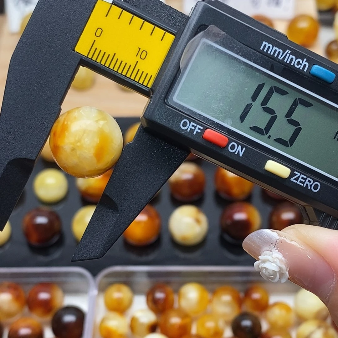 虫珀未镶嵌裸石蜜蜡946