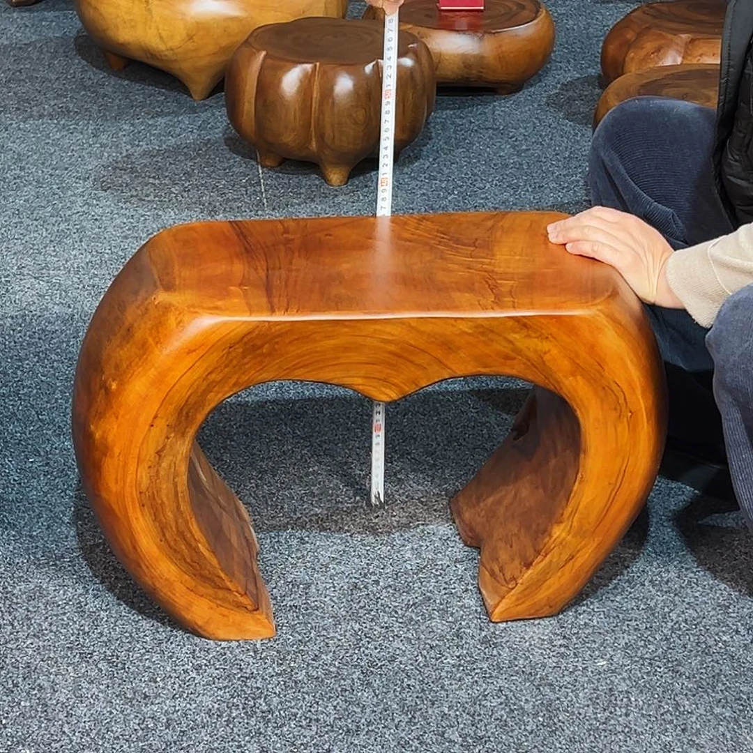 20 号香樟木尺寸：55-25-37cm