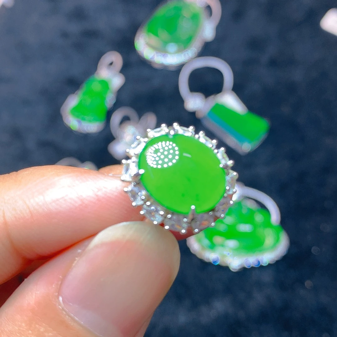 颈饰银S925镶嵌翡翠