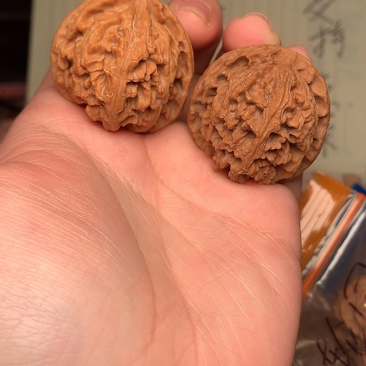 37尺寸苹果园文玩核桃