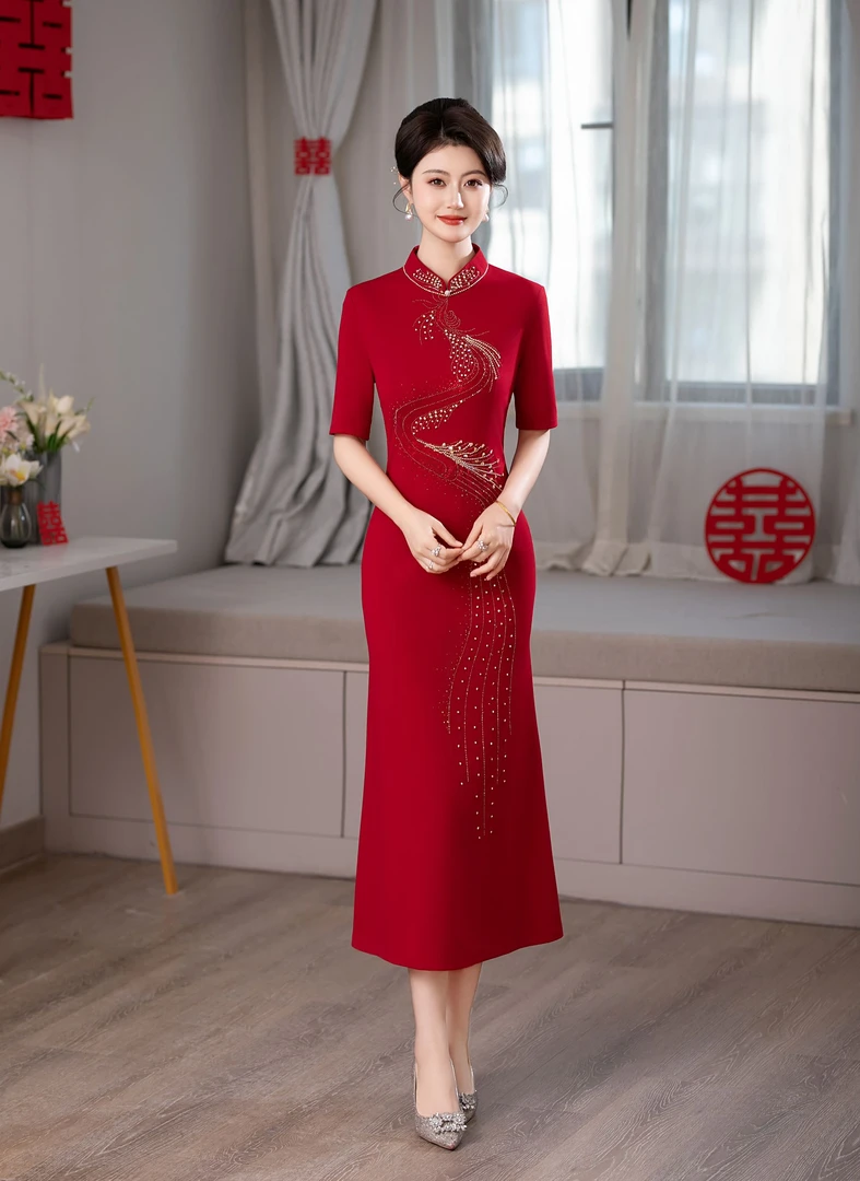 高端红色喜婆婆婚宴装旗袍喜服大码2025新款年轻妈妈婚礼礼服夏季
