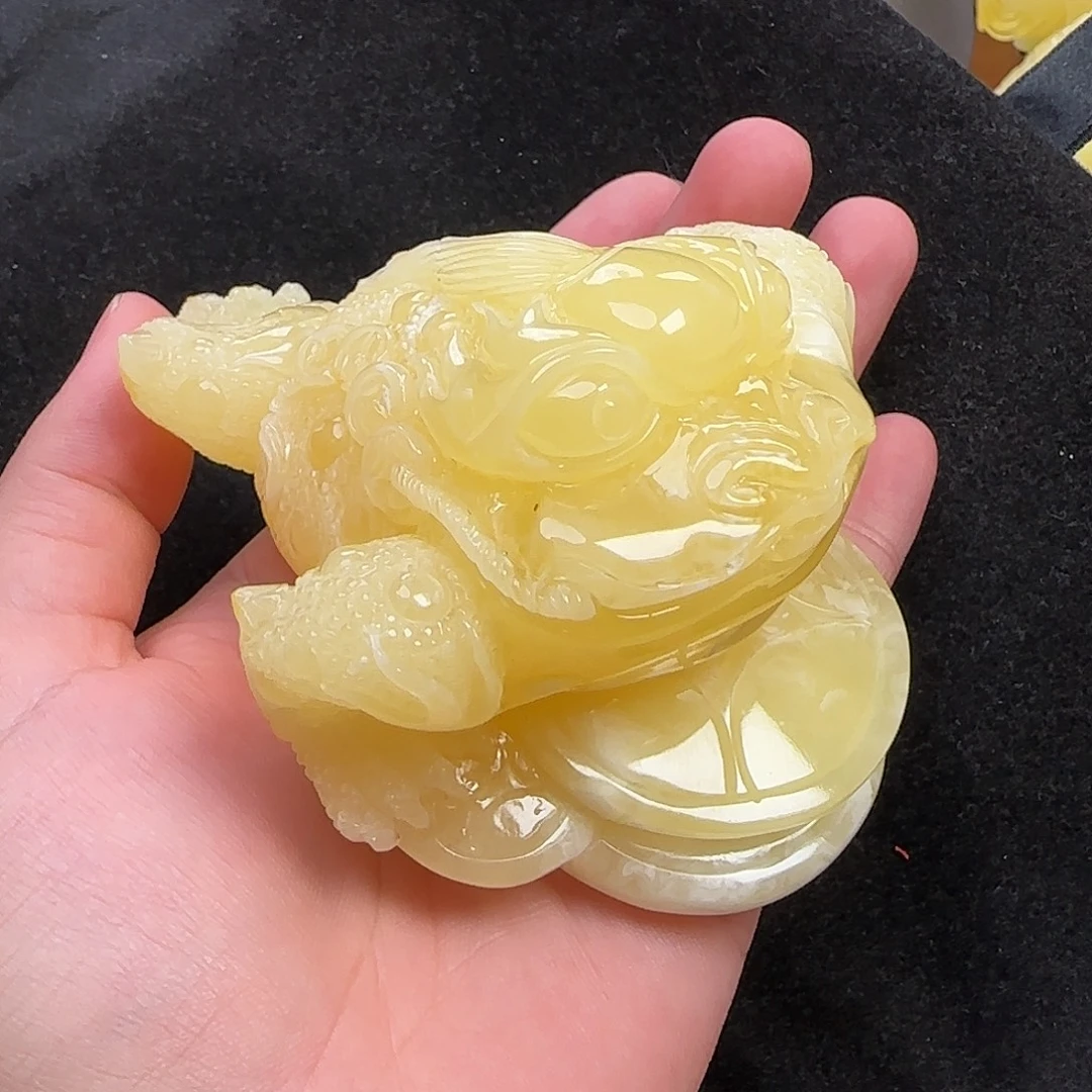 蜜蜡未镶嵌珠宝奇石