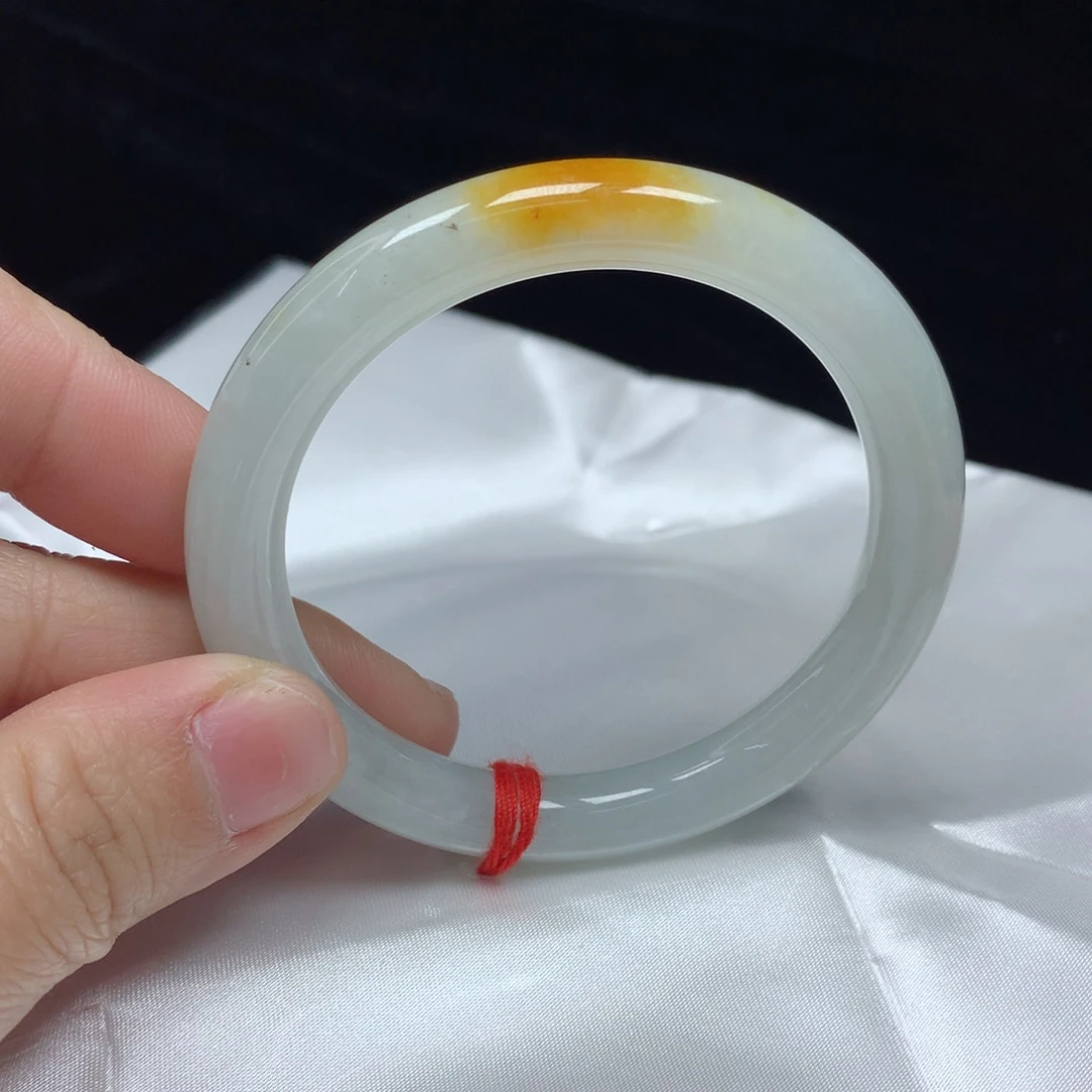 翡翠手镯（圆镯）未镶嵌55