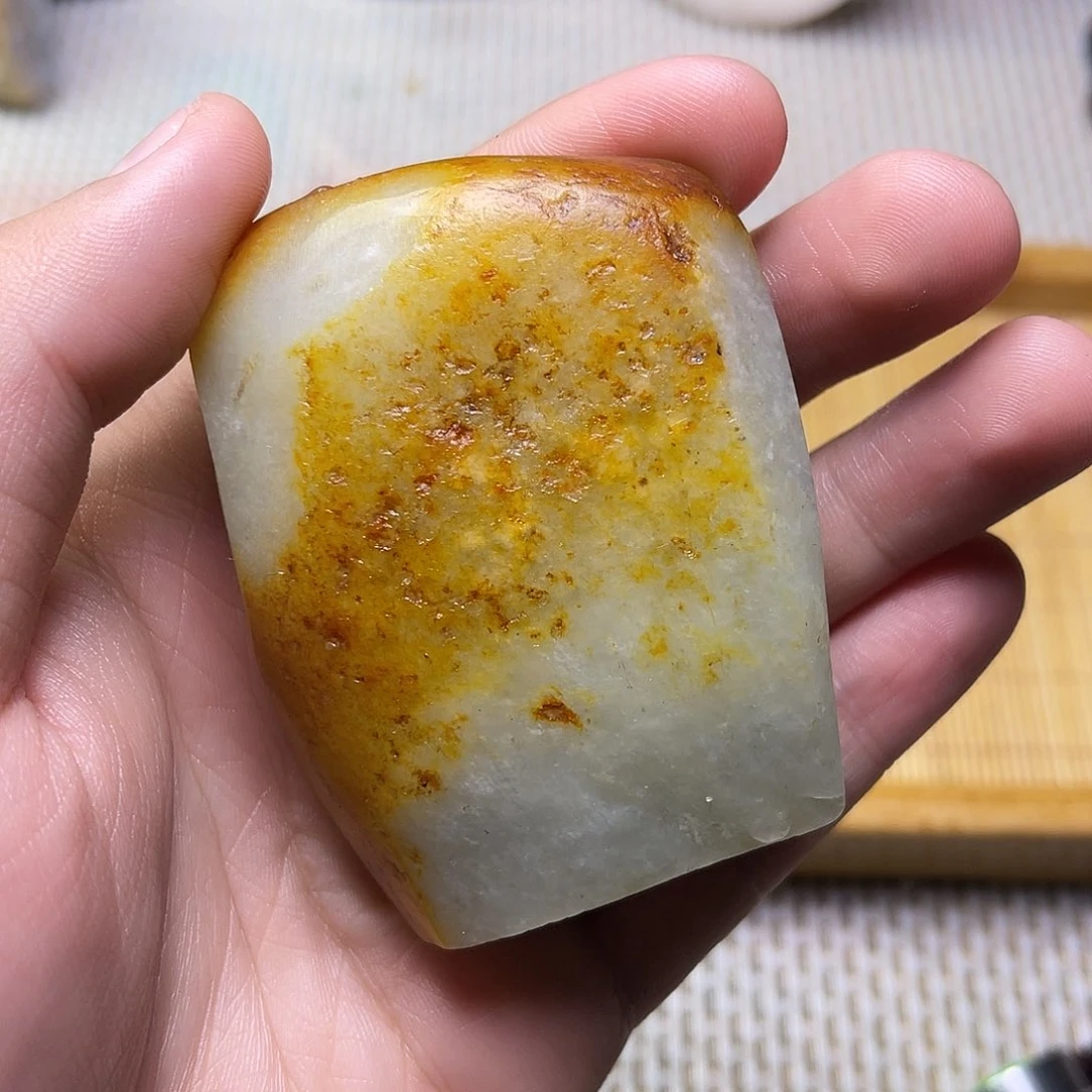 未镶嵌和田玉车挂