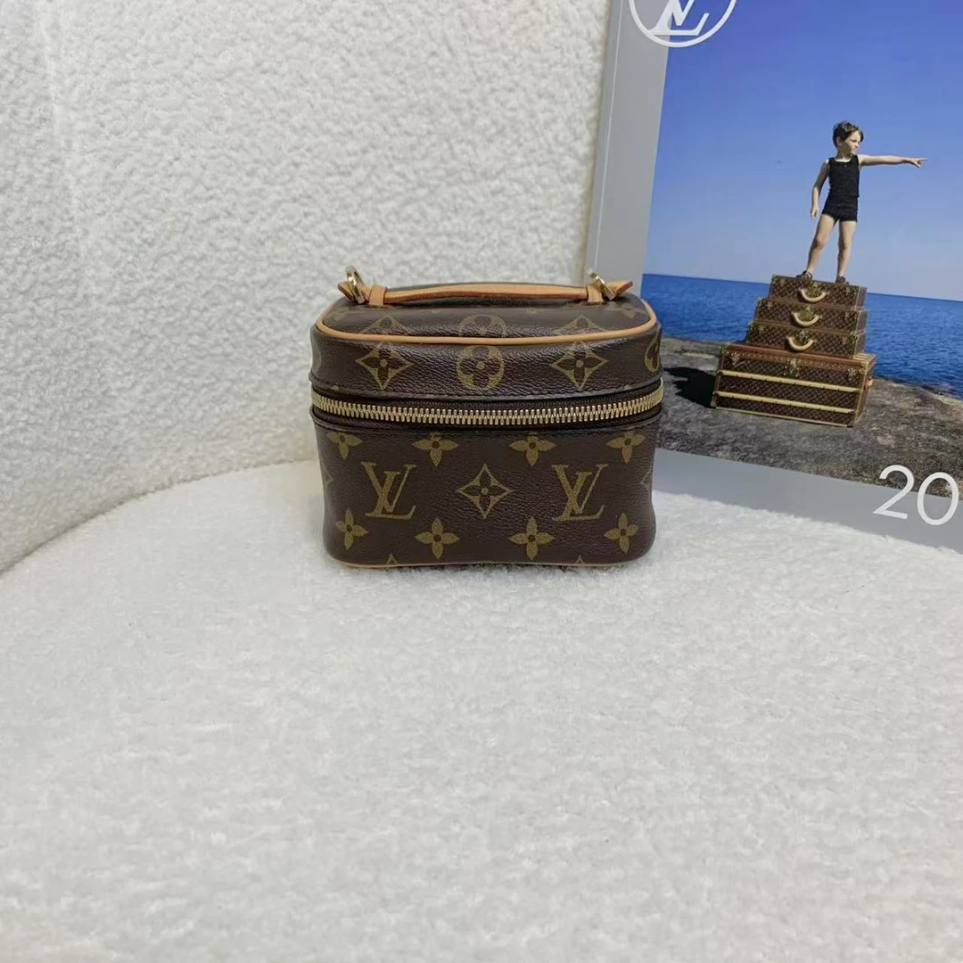 99新 LouisVuitton/路易威登 壹臻/老花nice nano化妆包/43804128