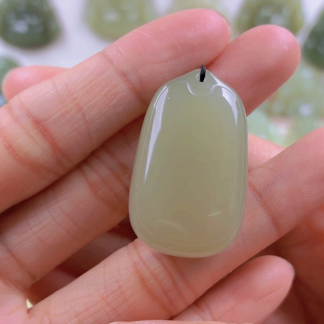 和田玉未镶嵌挂件33福利